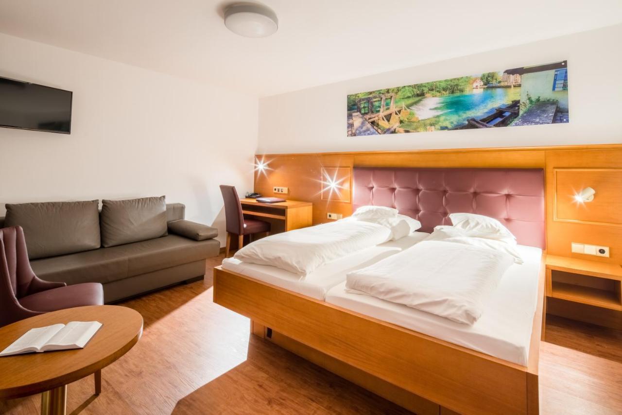 Hotel-Restaurant Ochsen Блаубойрен Екстериор снимка