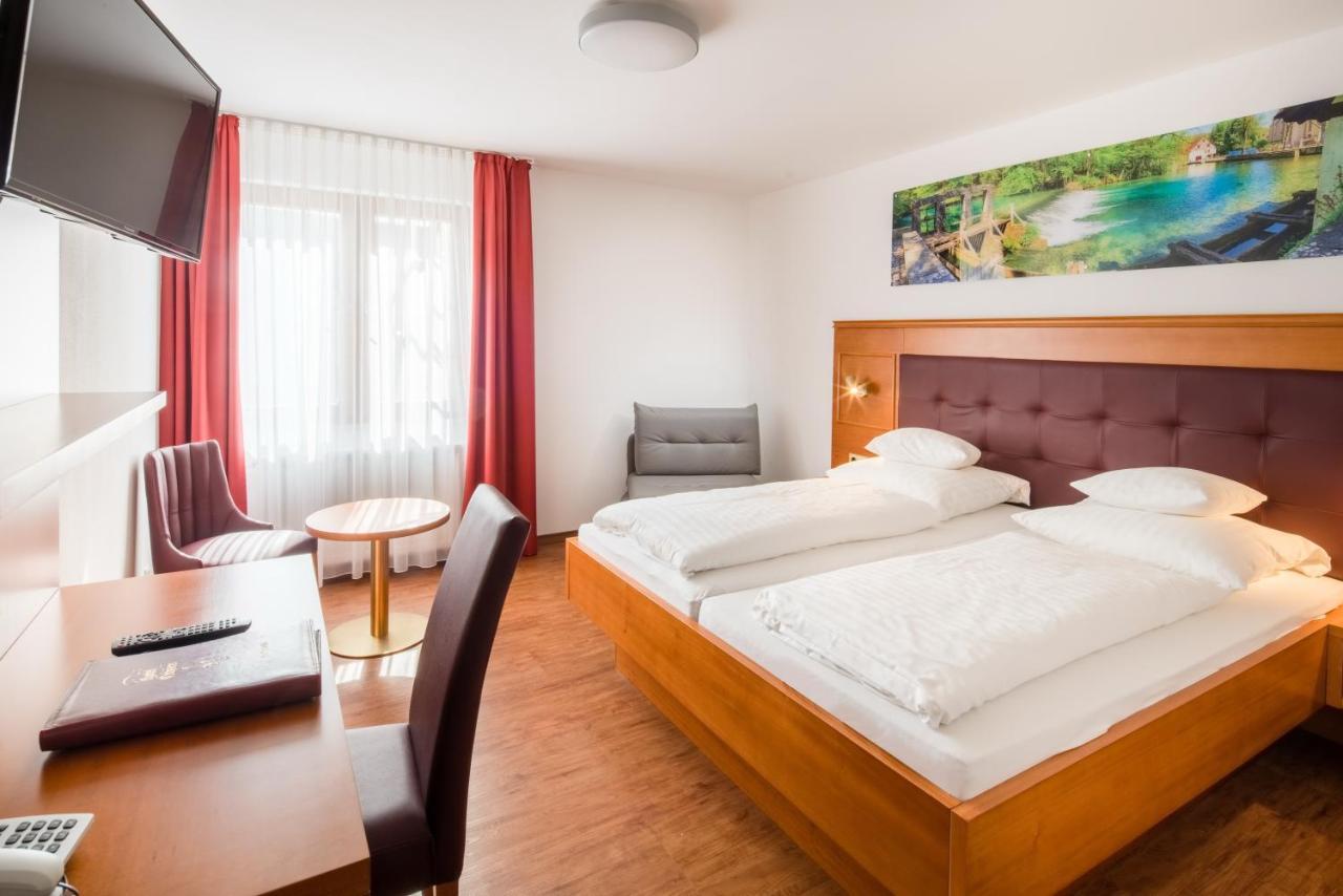Hotel-Restaurant Ochsen Блаубойрен Екстериор снимка